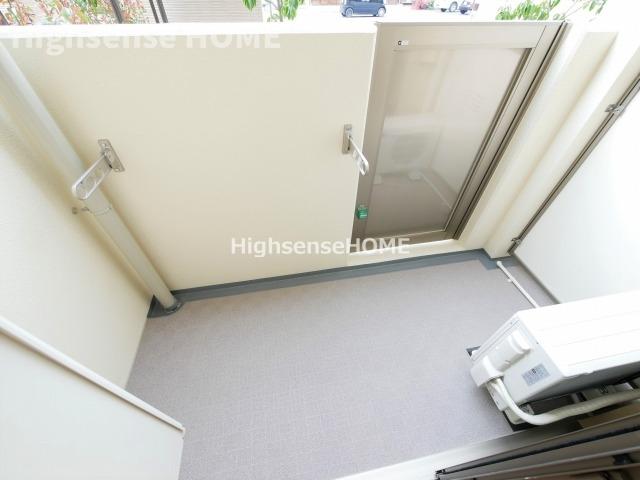 バルコニー　お洗濯にも便利なバルコニー付き