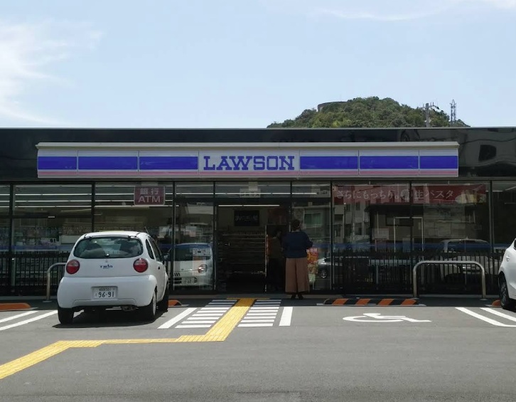 コンビニ　ローソン 太子町役場前店（コンビニ）まで2026m