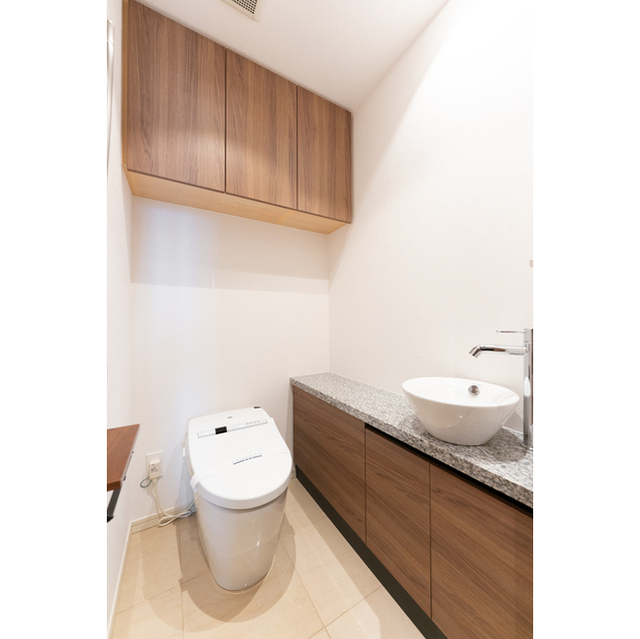 トイレ　ＷＣ　手洗いカウンター付き　２０２６年２月撮影