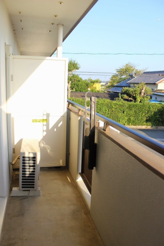 バルコニー　※写真は２０５号室のものです。