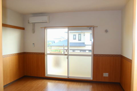 居室・リビング　※写真は２０５号室のものです。