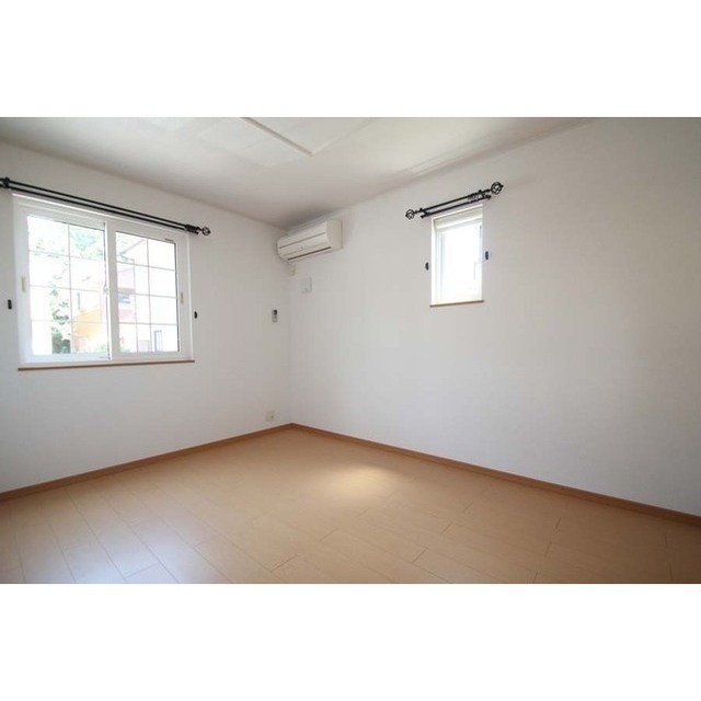 その他設備　エアコン２台付