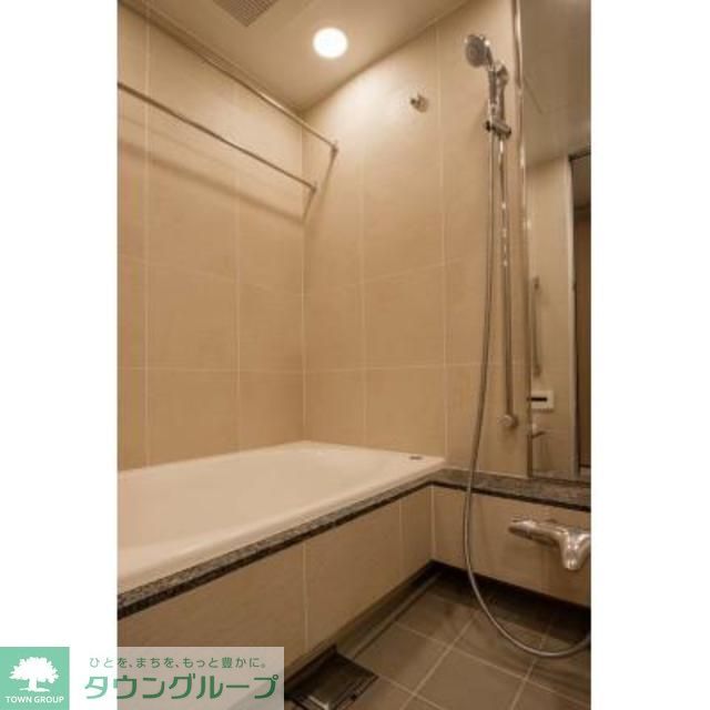 バス・シャワールーム　※写真は同タイプ住戸です。