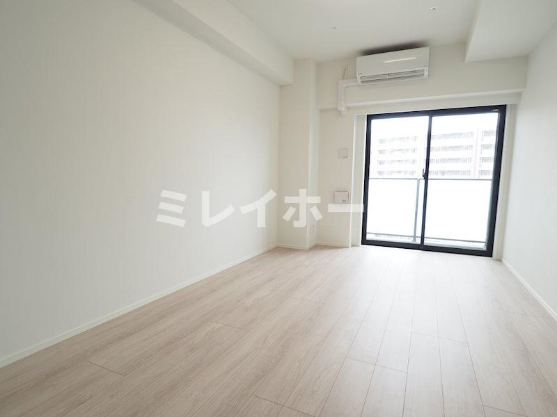 居室・リビング　同建物内、別のお部屋の参考写真になります。