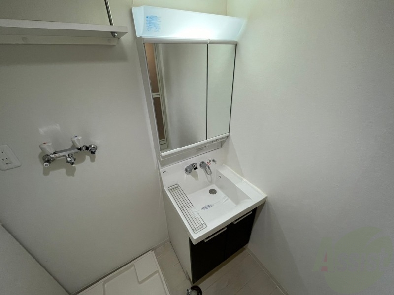 洗面設備　こちらに洗面台があります。朝の洗顔はこちらで。