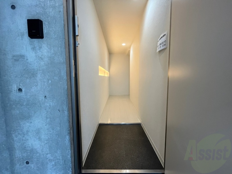 玄関　玄関です。白を基調としていて清潔感があります！