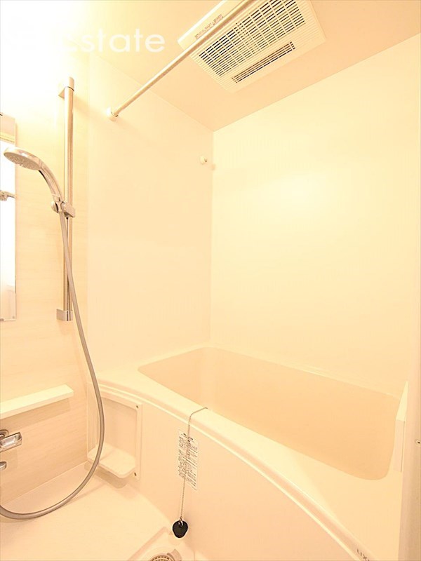 バス・シャワールーム　バスルーム