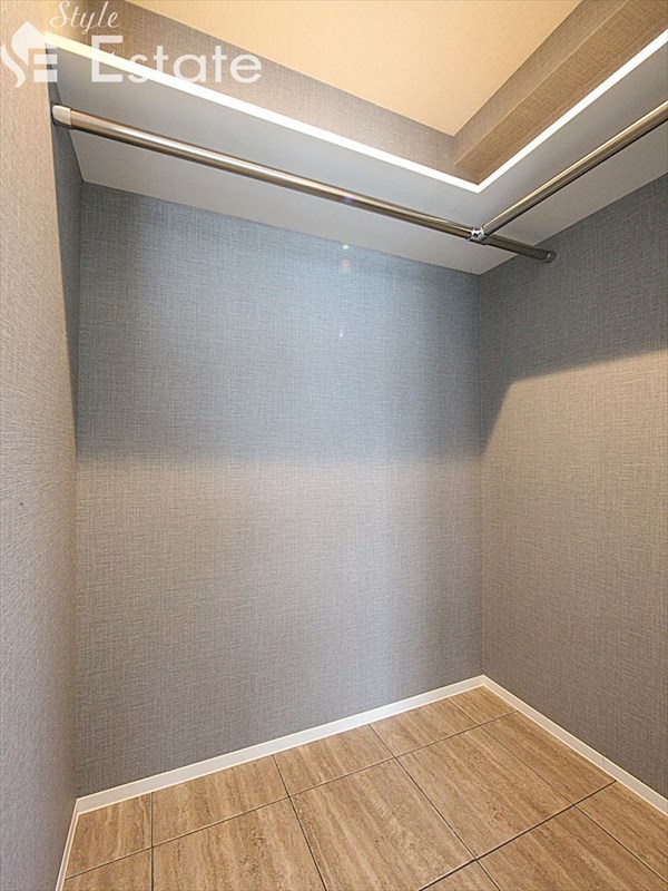 収納　ウォークインクローゼット