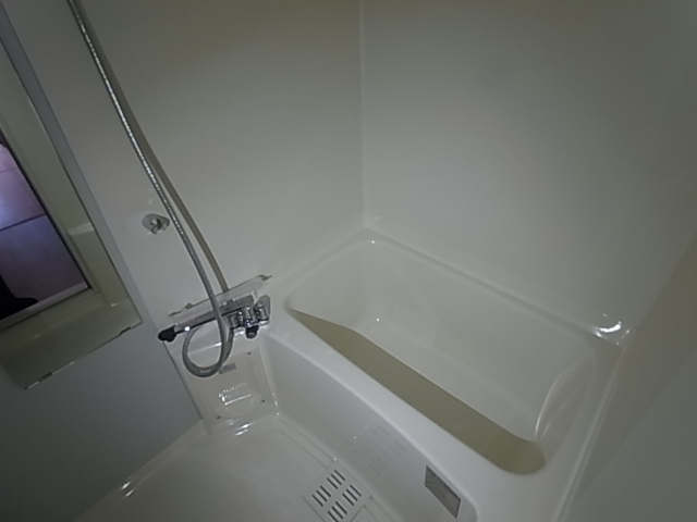 バス・シャワールーム　バスルーム