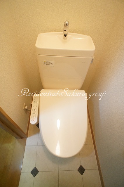 トイレ　清潔感のある水回り♪