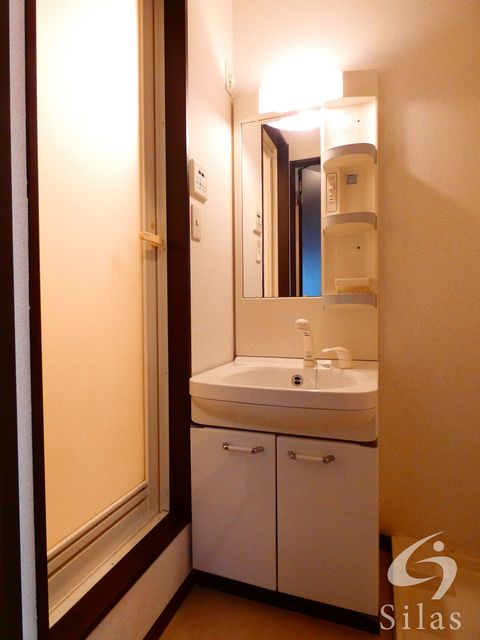 洗面設備　同仕様