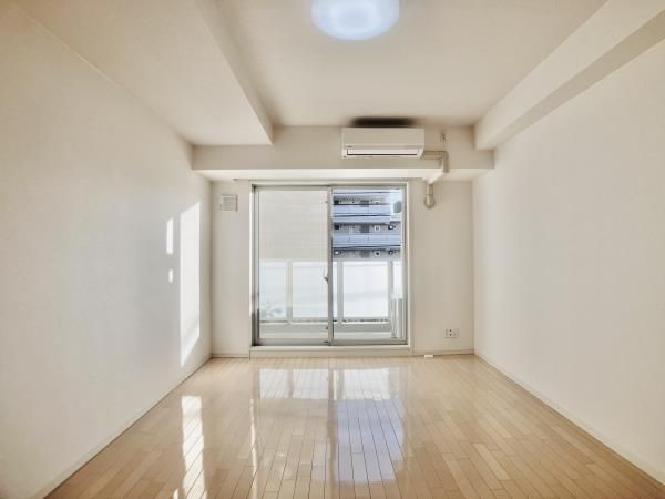 居室・リビング　☆明るい居室☆