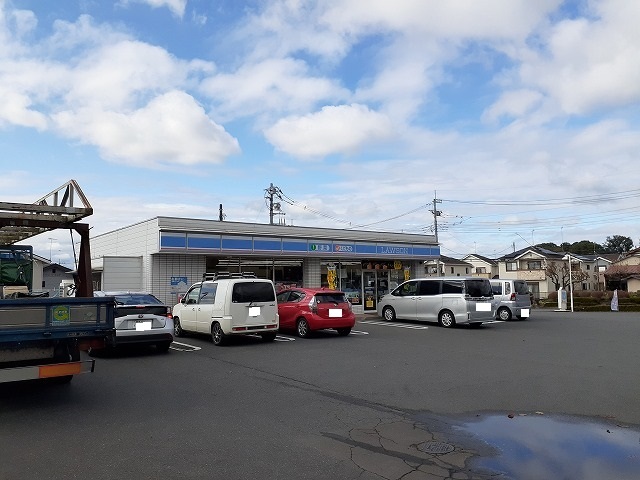 コンビニ　ローソン熊倉店（コンビニ）まで330m