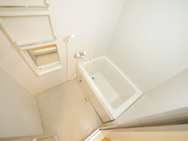 バス・シャワールーム　★洗い場の広さも十分なバスルームです★