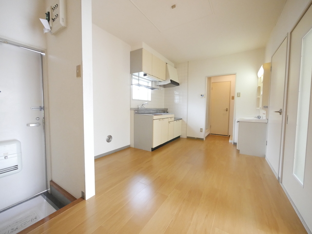 居室・リビング　★明るいリビングの写真です★