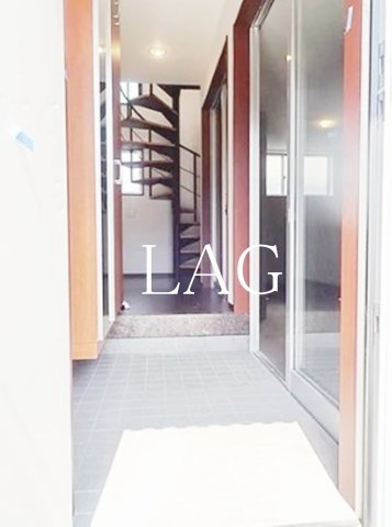 玄関　玄関です。