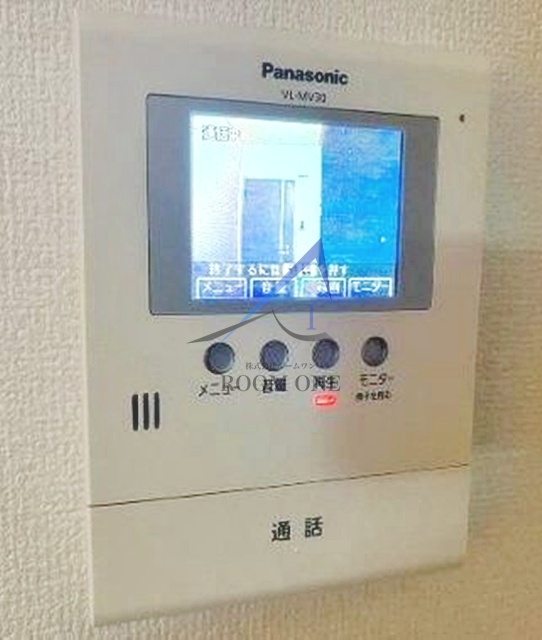 セキュリティ　モニター付きインターホンです。
