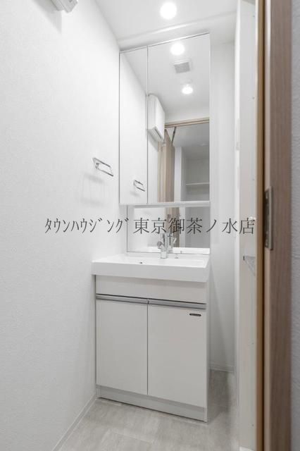 洗面設備　Aタイプ2024年10月撮影 同タイプ901号室の写真です