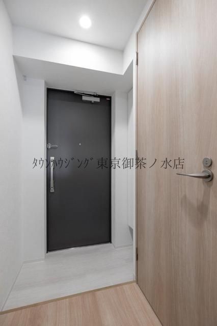 玄関　Aタイプ2024年10月撮影 同タイプ901号室の写真です