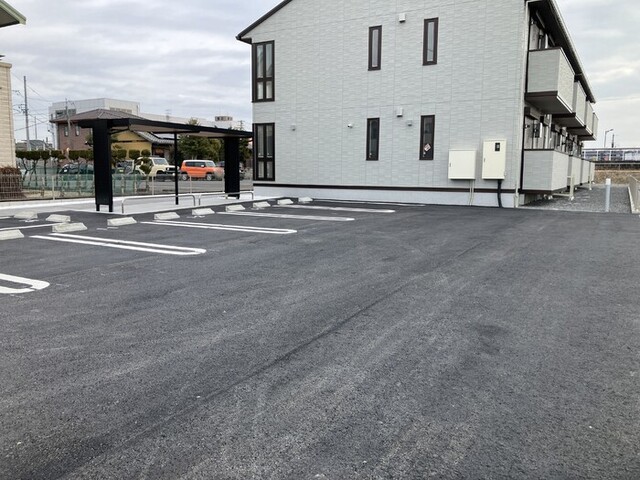 駐車場　駐車場