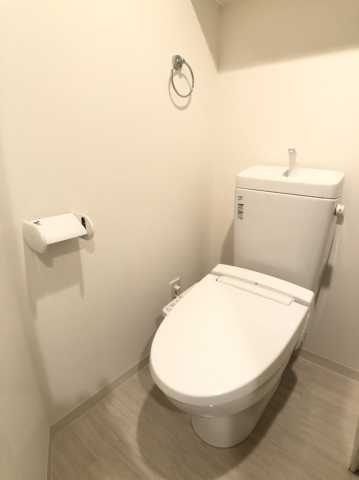 トイレ　ヴォーガコルテ田端弐番館