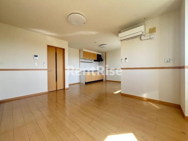 居室・リビング　リビング