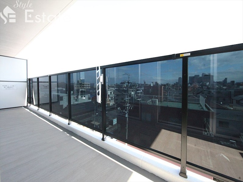 バルコニー　バルコニー