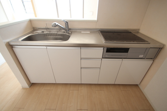 キッチン　※別部屋の写真です