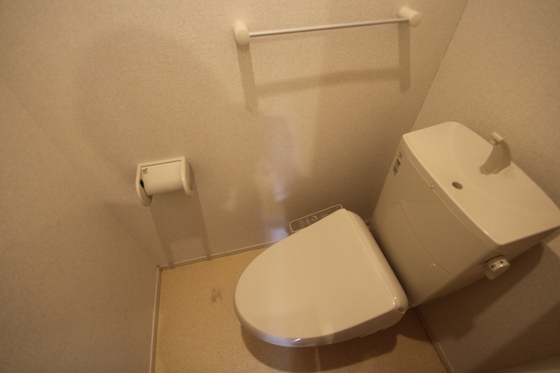 トイレ　※別部屋の写真です