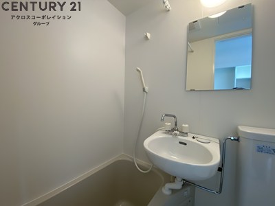 バス・シャワールーム　シンプルで機能的なユニットバスです！