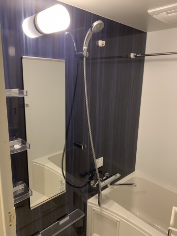 バス・シャワールーム　お風呂で日々の疲れを落としましょう