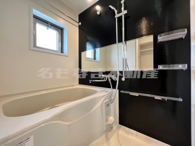 バス・シャワールーム　日々の疲れを癒すお風呂付です