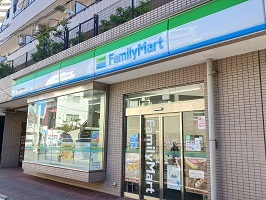 コンビニ　ファミリーマート（コンビニ）まで350m