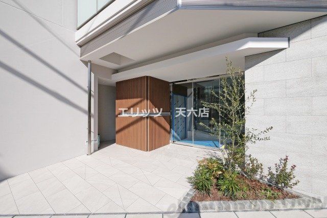 エントランス　エントランス