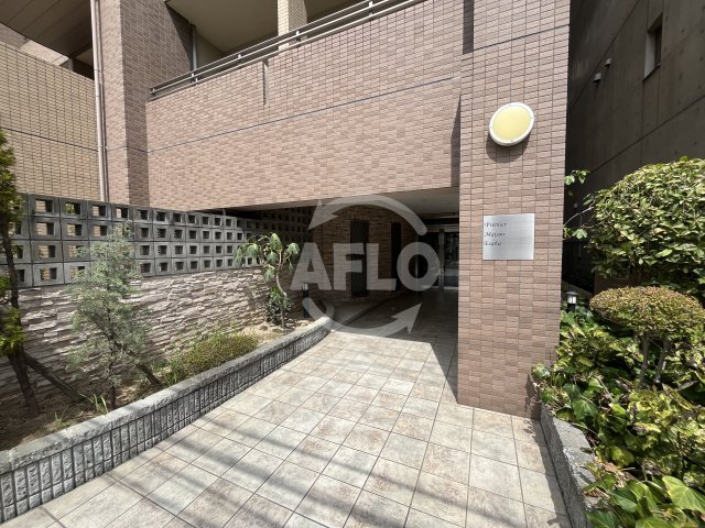 エントランス　プルミエールメゾン江坂　エントランス