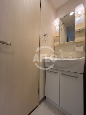 洗面設備　プルミエールメゾン江坂　洗面台