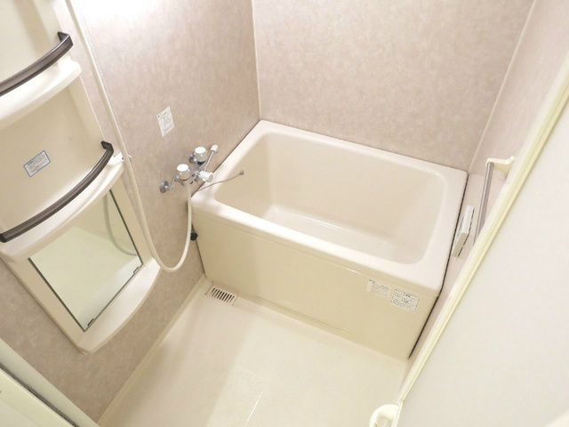 バス・シャワールーム　バスルーム