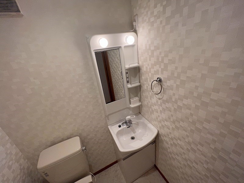 洗面設備　同一物件別部屋写真