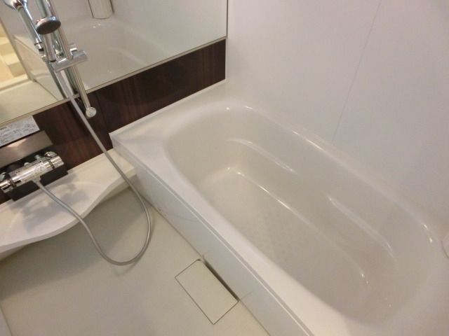 バス・シャワールーム　お問合せはタウンハウジングまで！※現地待合わせ相談可能