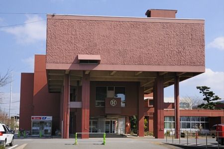 役所　四街道市役所（役所）まで1400m