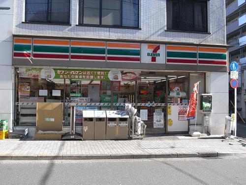 コンビニ　セブンイレブン中野新橋店（コンビニ）まで857m