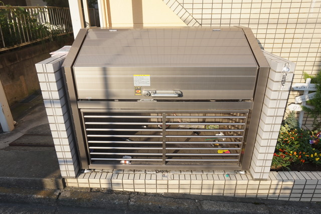 その他　ゴミ捨て場（その他）まで5m