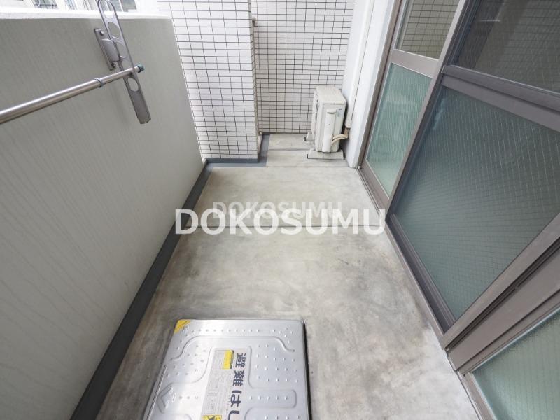 バルコニー　心地よい風と光を感じる、暮らしの楽しみが広がる場所。