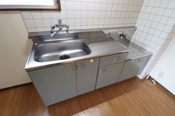 キッチン　※別部屋の写真です