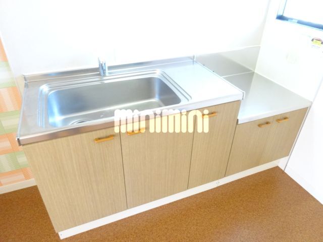 キッチン　キッチンは使い勝手の良いシンク広めです！