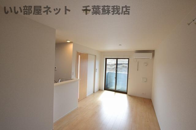 居室・リビング　ゆったり過ごせる居間です