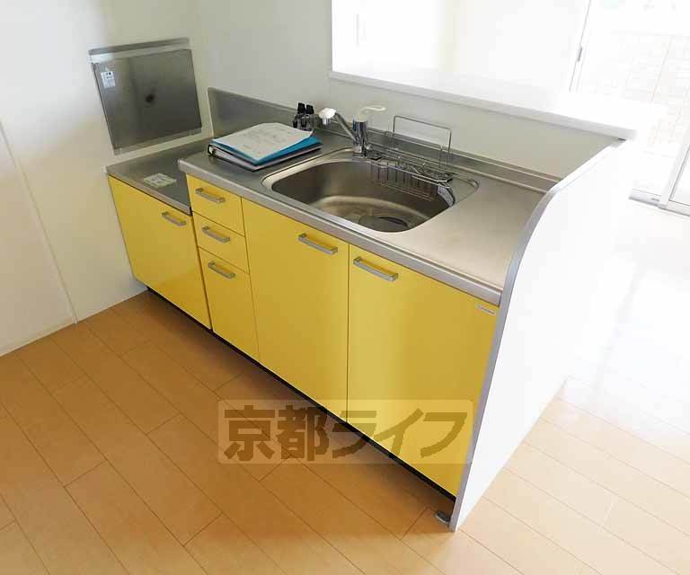 キッチン　オシャレな配色