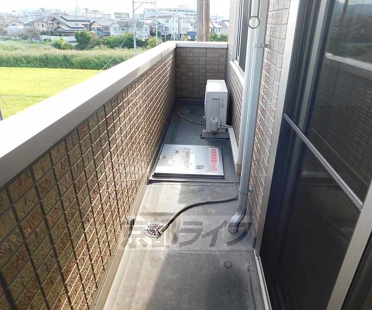 バルコニー　洗濯物もすぐ乾きます