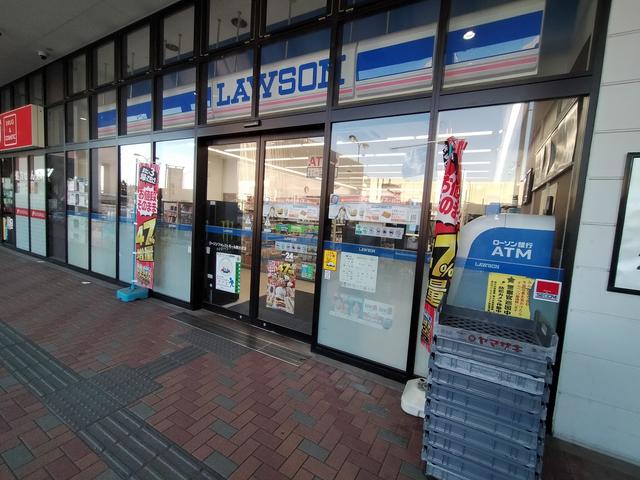 コンビニ　ローソンフォレストモール南大沢店（コンビニ）まで480m