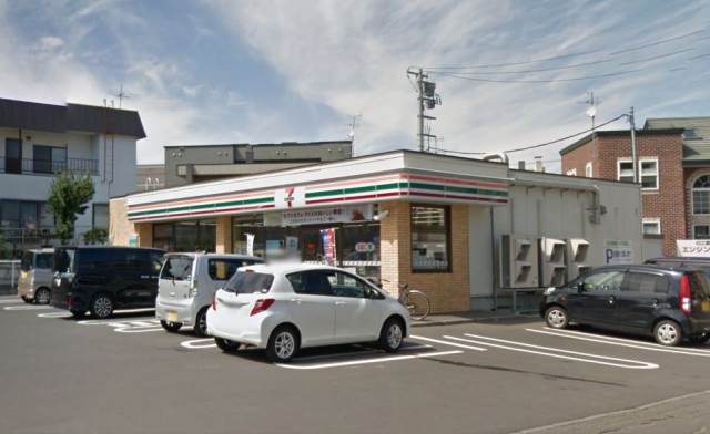 コンビニ　セブンイレブン札幌発寒4条店（コンビニ）まで420m